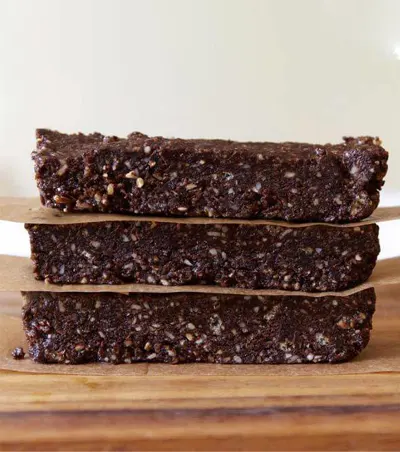 HIGH PROTEIN FUDGE BARS